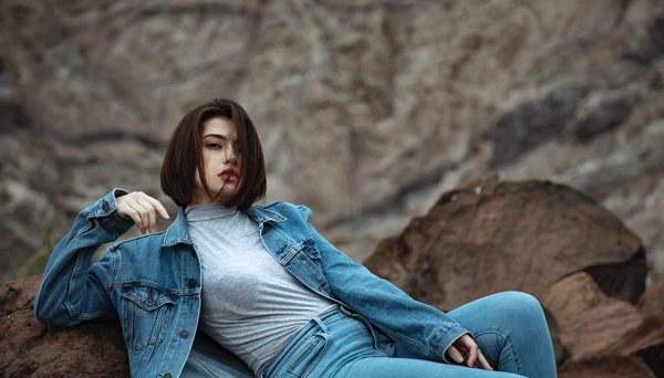 Comment intégrer des pièces vintage dans un look contemporain ?